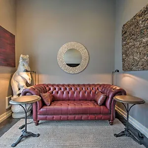 sleek-seattle-studio-5-min-to-downtown-ballard.seattlehotelsites.com/