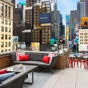 M Social Times Square ניו יורק